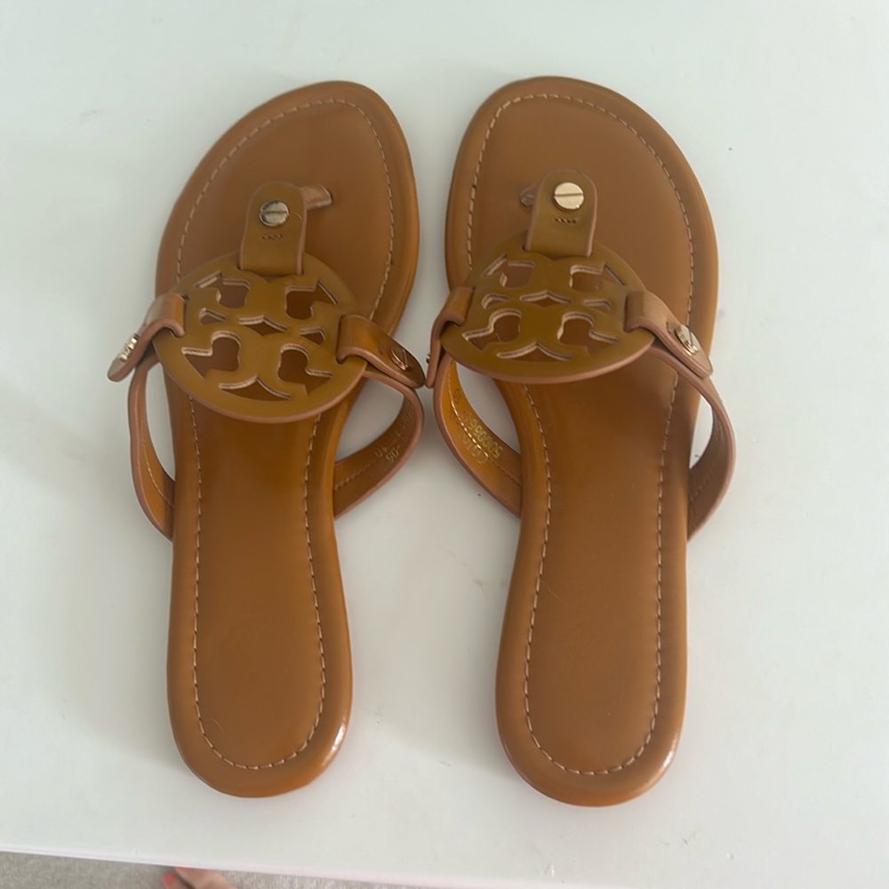 tori burch flip flops